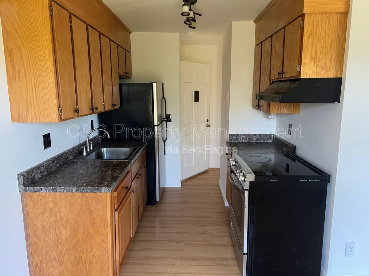 Apartment for rent at 5312 Ridgeview Circle #10, El Sobrante, CA 94803