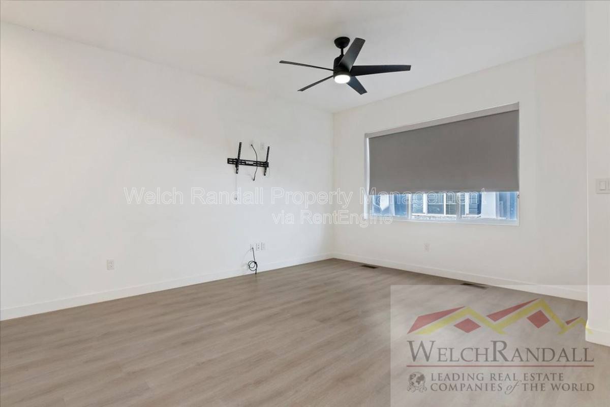 Townhouse for rent at 15271 S Reins Way, Riverton, UT 84065