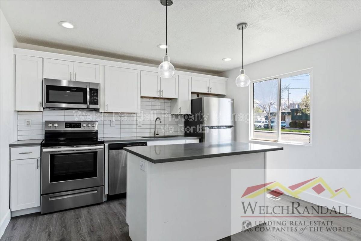 Apartment for rent at 212 W 4800 S, Salt Lake City, UT 84107