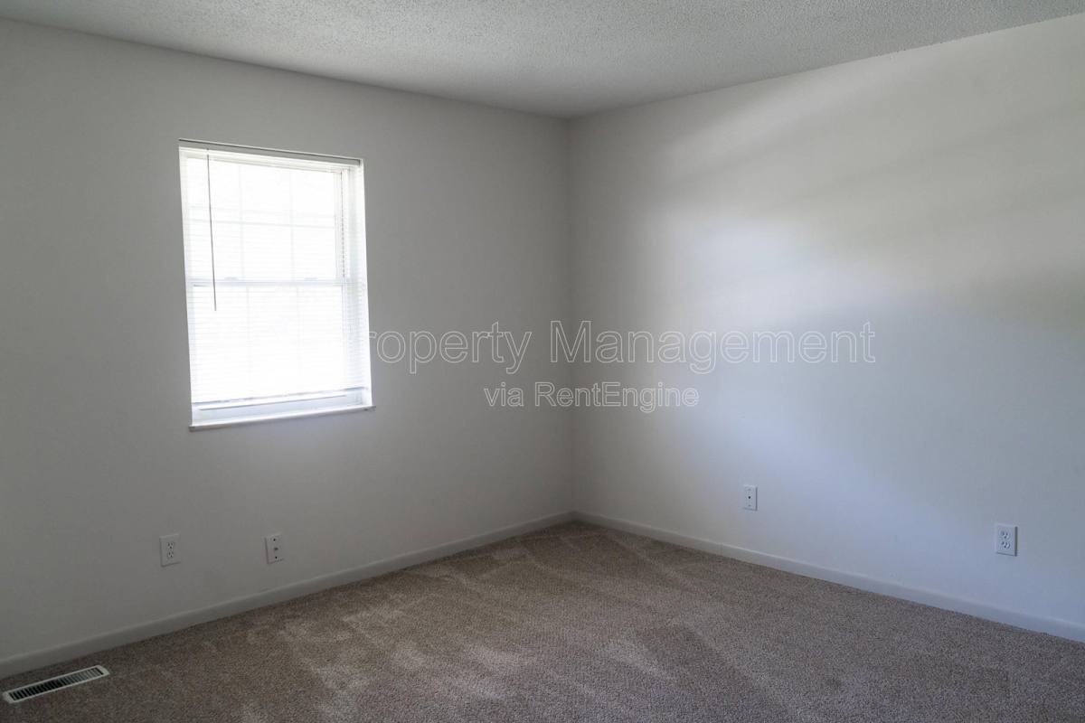 Apartment for rent at 3118 E Governor John Sevier Highway 11, Knoxville, TN 37914