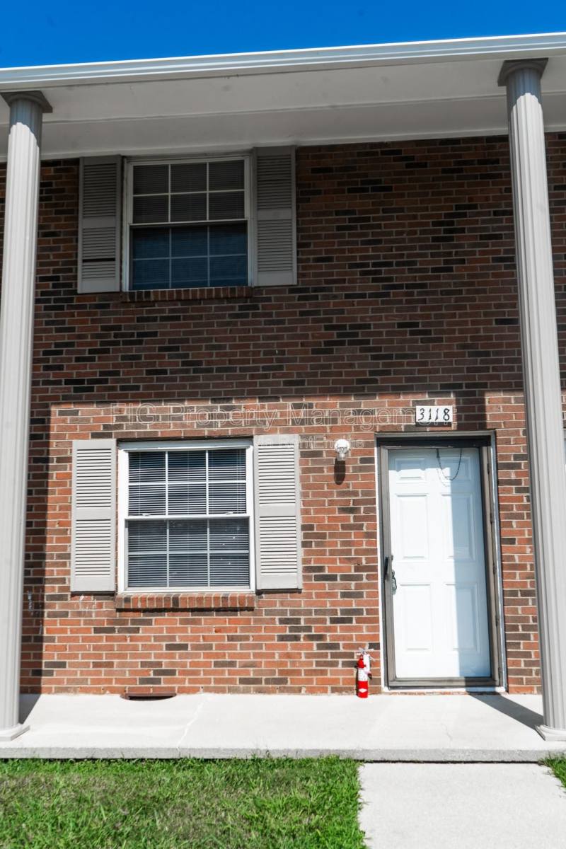 Apartment for rent at 3118 E Governor John Sevier Highway 11, Knoxville, TN 37914