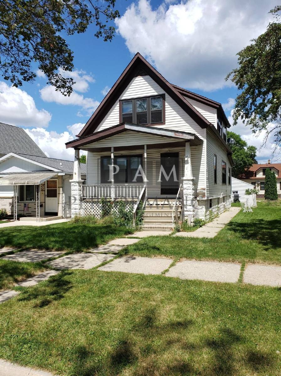 3770 E Holmes Ave, Cudahy, WI 53110