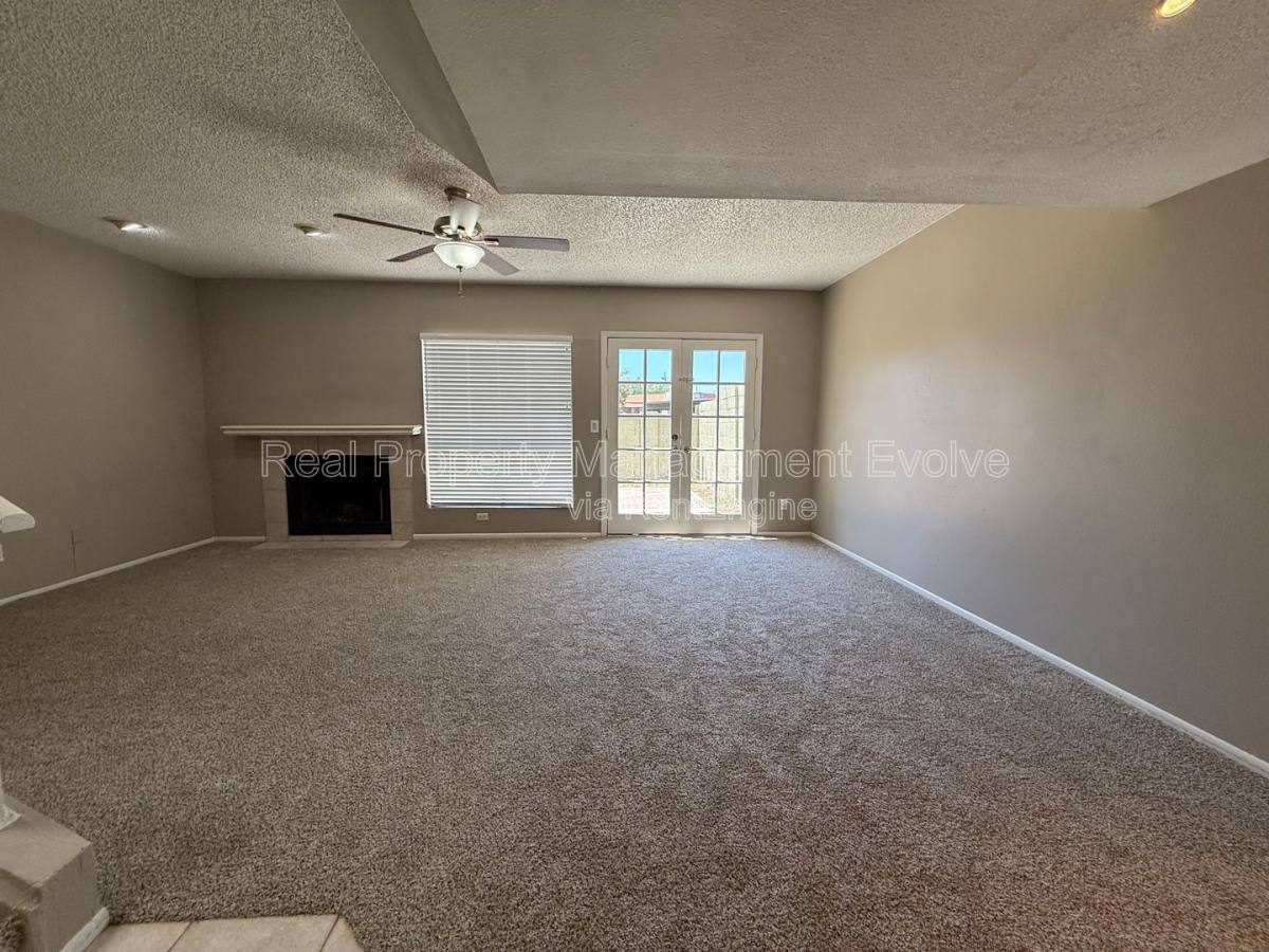 Condo for rent at 815 E Grovers Ave #24, Phoenix, AZ 85022