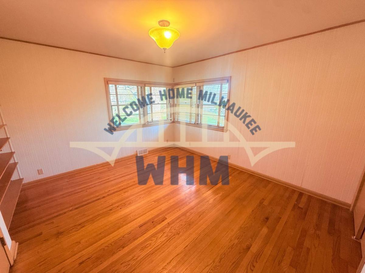 House for rent at 8575 N Hawthorne Rd, Milwaukee, WI 53217