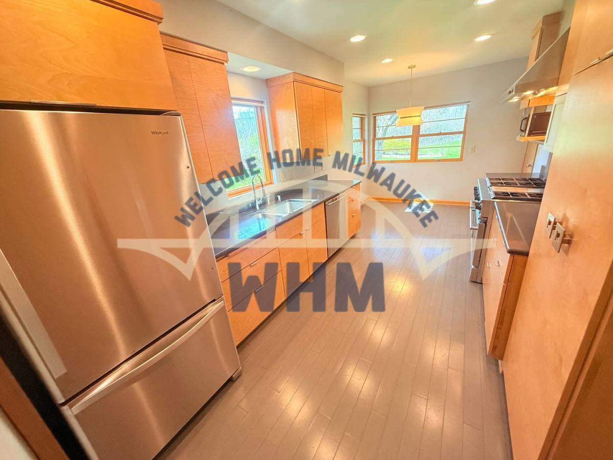 House for rent at 8575 N Hawthorne Rd, Milwaukee, WI 53217