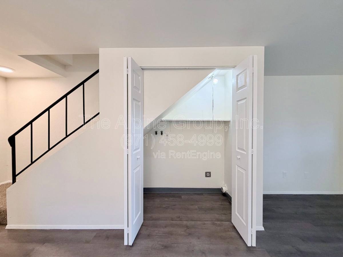 Apartment for rent at 3800 NW Chemult Place #D, Portland, OR 97229