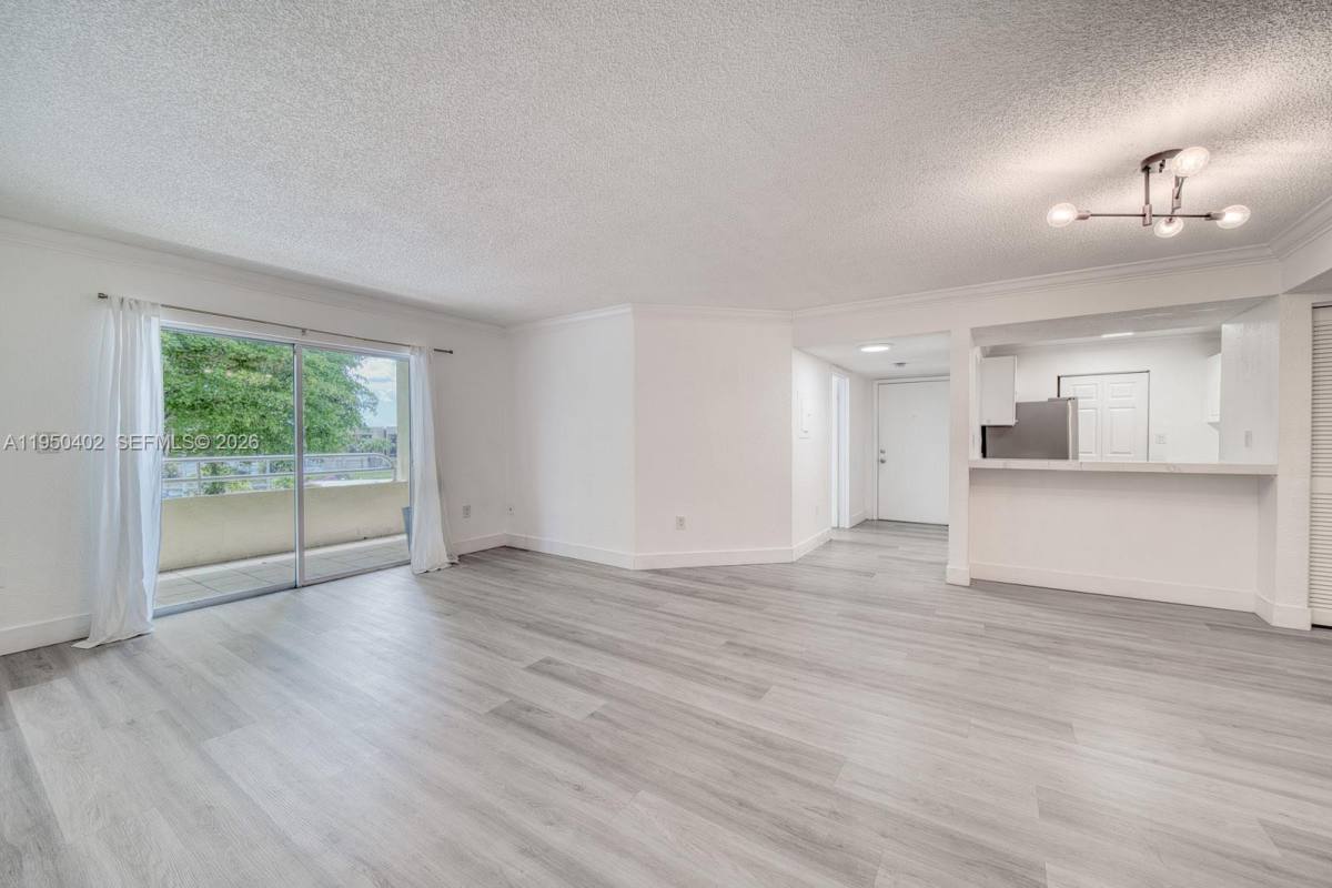 Apartment for rent at 10795 SW 108th Ave #O, Miami, FL 33176