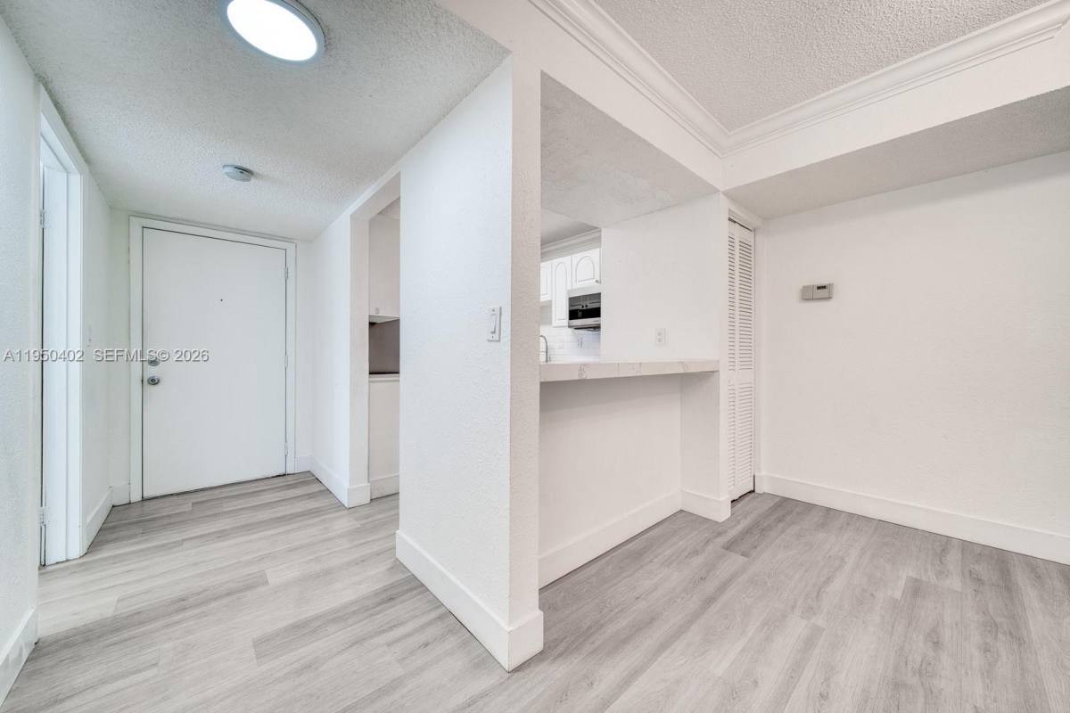 Apartment for rent at 10795 SW 108th Ave #O, Miami, FL 33176