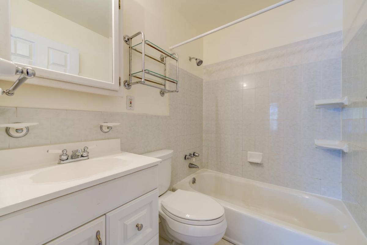 House for rent at 116 Graham Rd, Florissant, MO 63031
