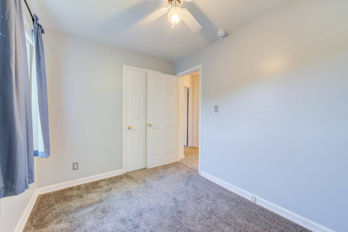 House for rent at 116 Graham Rd, Florissant, MO 63031