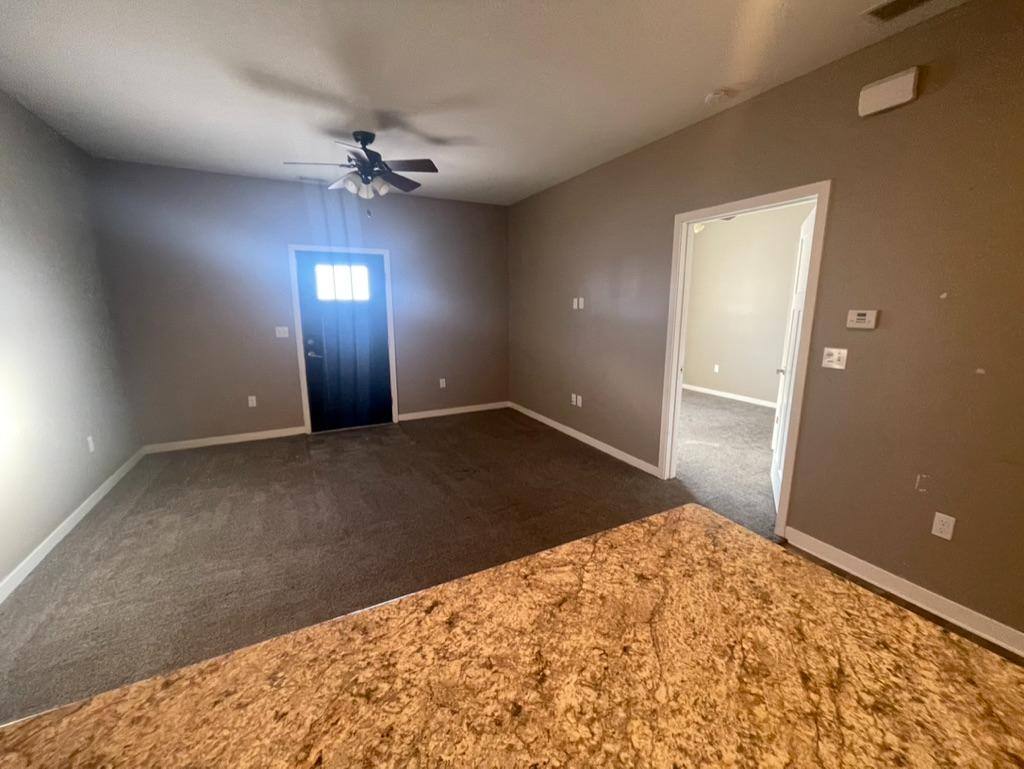 Condo for rent at 402 4th St SW 414, Mason City, IA 50401