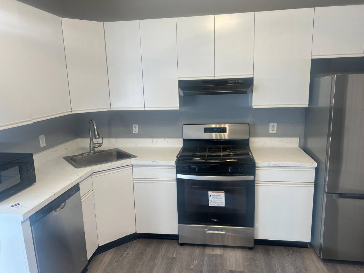 Townhouse for rent at 4 Derby St, East Orange, NJ 07018