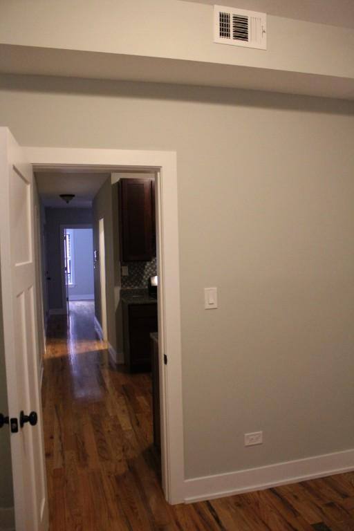 Apartment for rent at 639 W Oakdale, Chicago, IL 60657