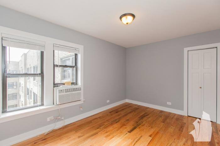 Apartment for rent at 550 W Arlington Place #106, Chicago, IL 60614