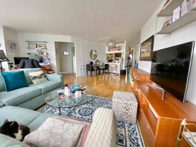 Apartment for rent at 400 Chambers St #9D, New York, NY 10282