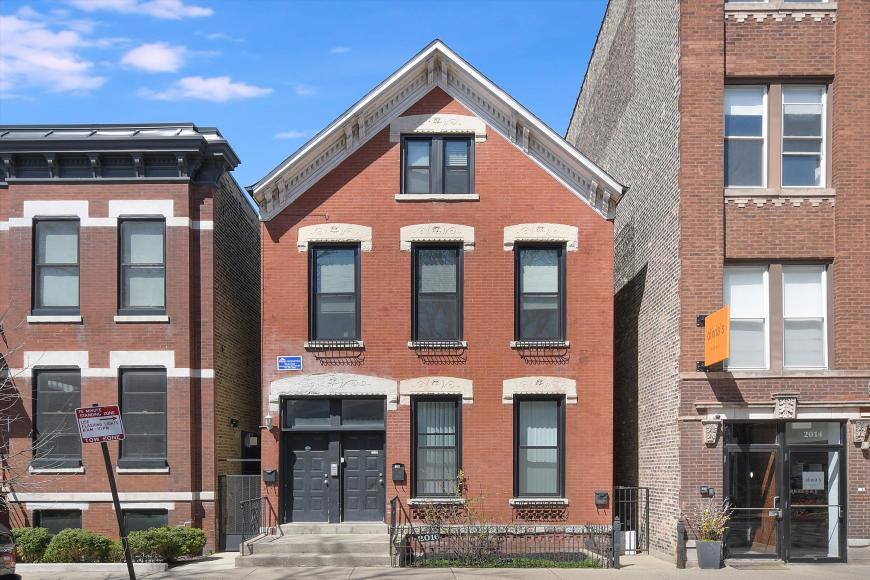 Apartment for rent at 2016 W Wabansia Ave #1F, Chicago, IL 60647