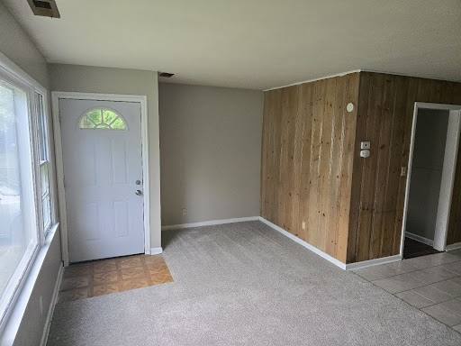 Townhouse for rent at 1718 E 89th St, Kansas City, MO 64131