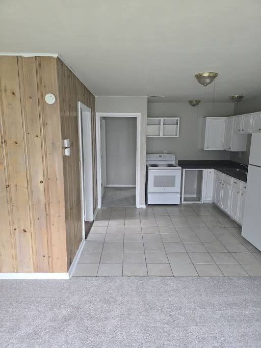 Townhouse for rent at 1718 E 89th St, Kansas City, MO 64131