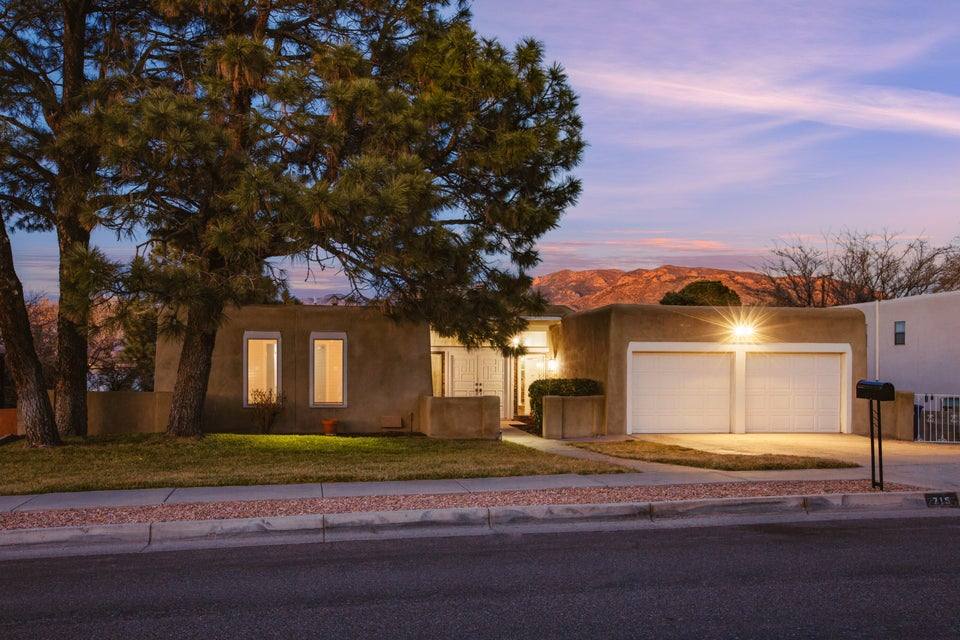 House for rent at 715 Branding Iron Dr SE, Albuquerque, NM 87123