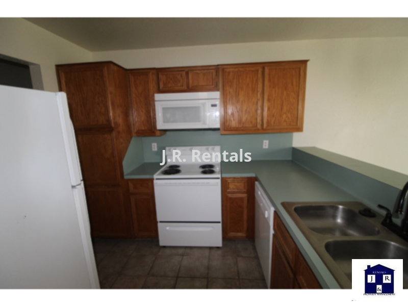 Townhouse for rent at 2412 Skylark Circle, Killeen, TX 76549