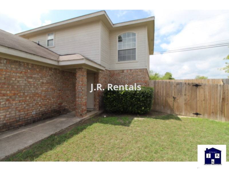 Townhouse for rent at 2412 Skylark Circle, Killeen, TX 76549