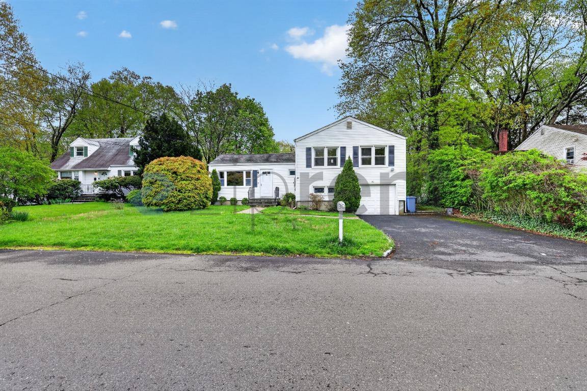 House for rent at 30 Mary Lane, Riverside, CT 06878