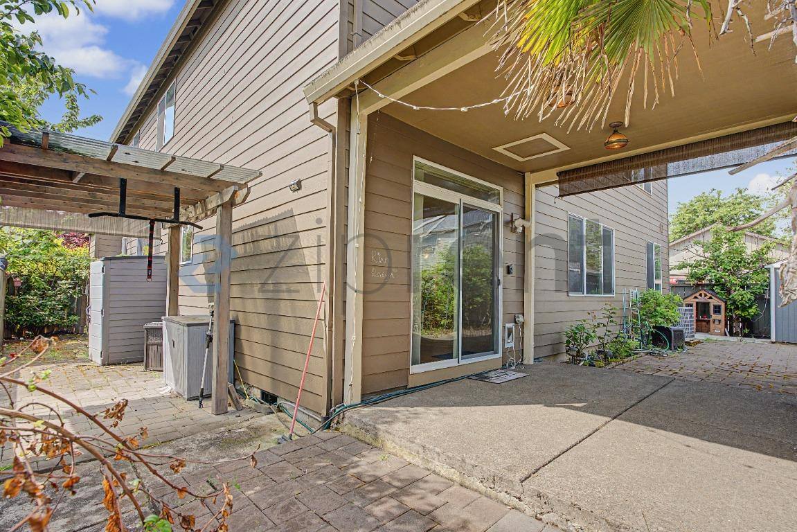House for rent at 132 NE 63rd Ave, Hillsboro, OR 97124