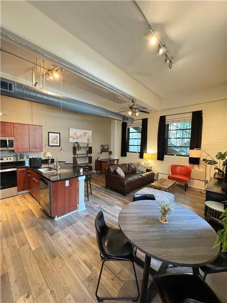 Apartment for rent at 528 Selma St #B, Savannah, GA 31401