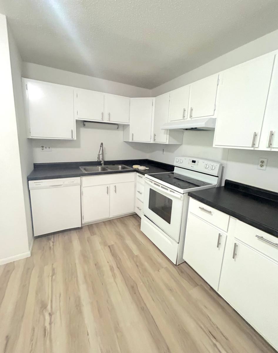 Apartment for rent at 117 W Rochester Rd, Ottumwa, IA 52501