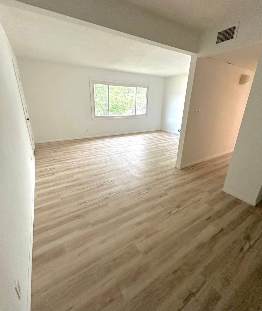 Apartment for rent at 117 W Rochester Rd, Ottumwa, IA 52501
