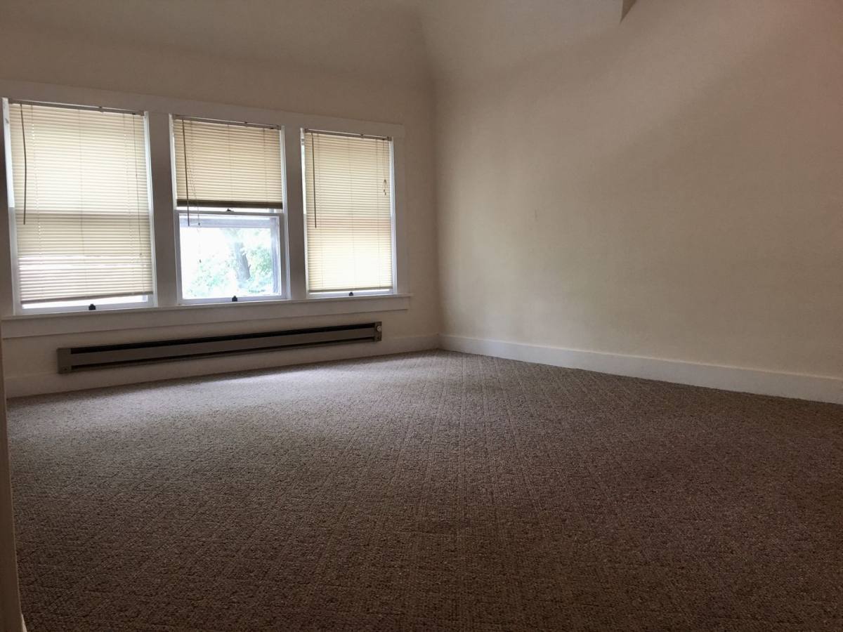 Apartment for rent at 1041 7th St, Charleston, IL 61920