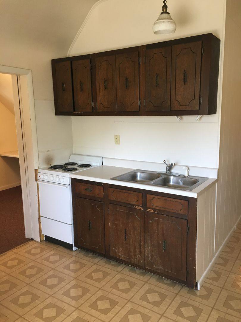 Apartment for rent at 1041 7th St, Charleston, IL 61920