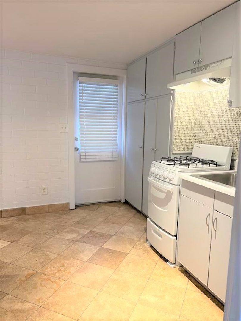 Apartment for rent at 4127 N 18th Place, Phoenix, AZ 85016