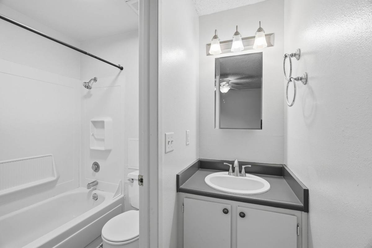 Apartment for rent at 18 & 28 W, Cheney, WA 99004
