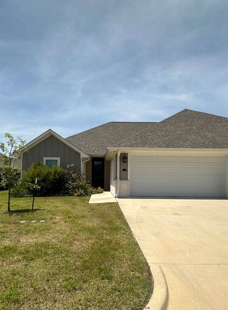 Townhouse for rent at 11500 Noble Young Blvd, Tyler, TX 75709