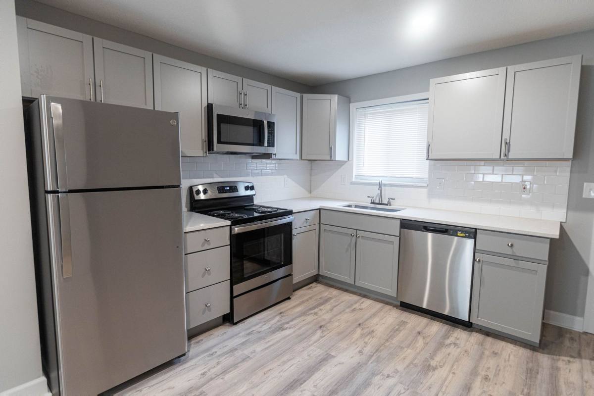 Apartment for rent at 6013 King St, Shawnee, KS 66203