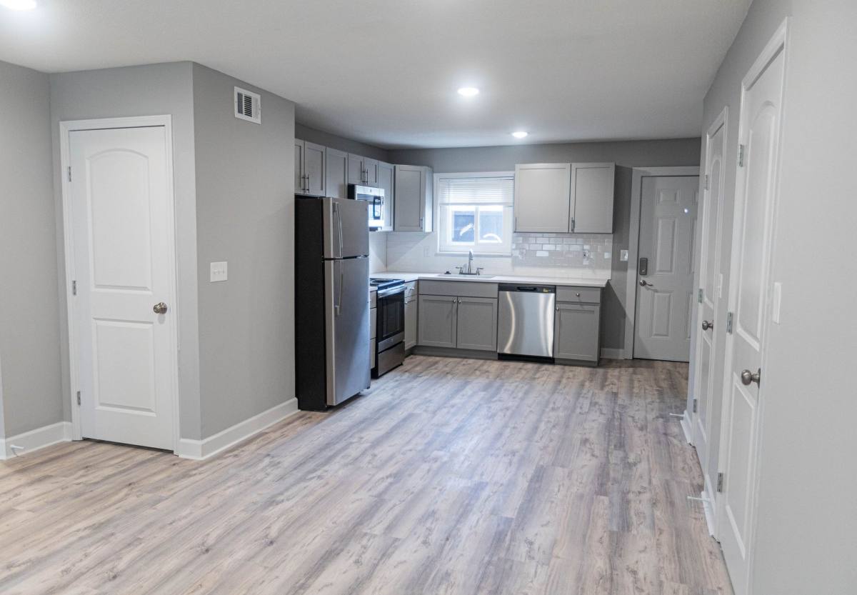 Apartment for rent at 6013 King St, Shawnee, KS 66203