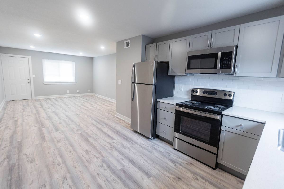 Apartment for rent at 6013 King St, Shawnee, KS 66203