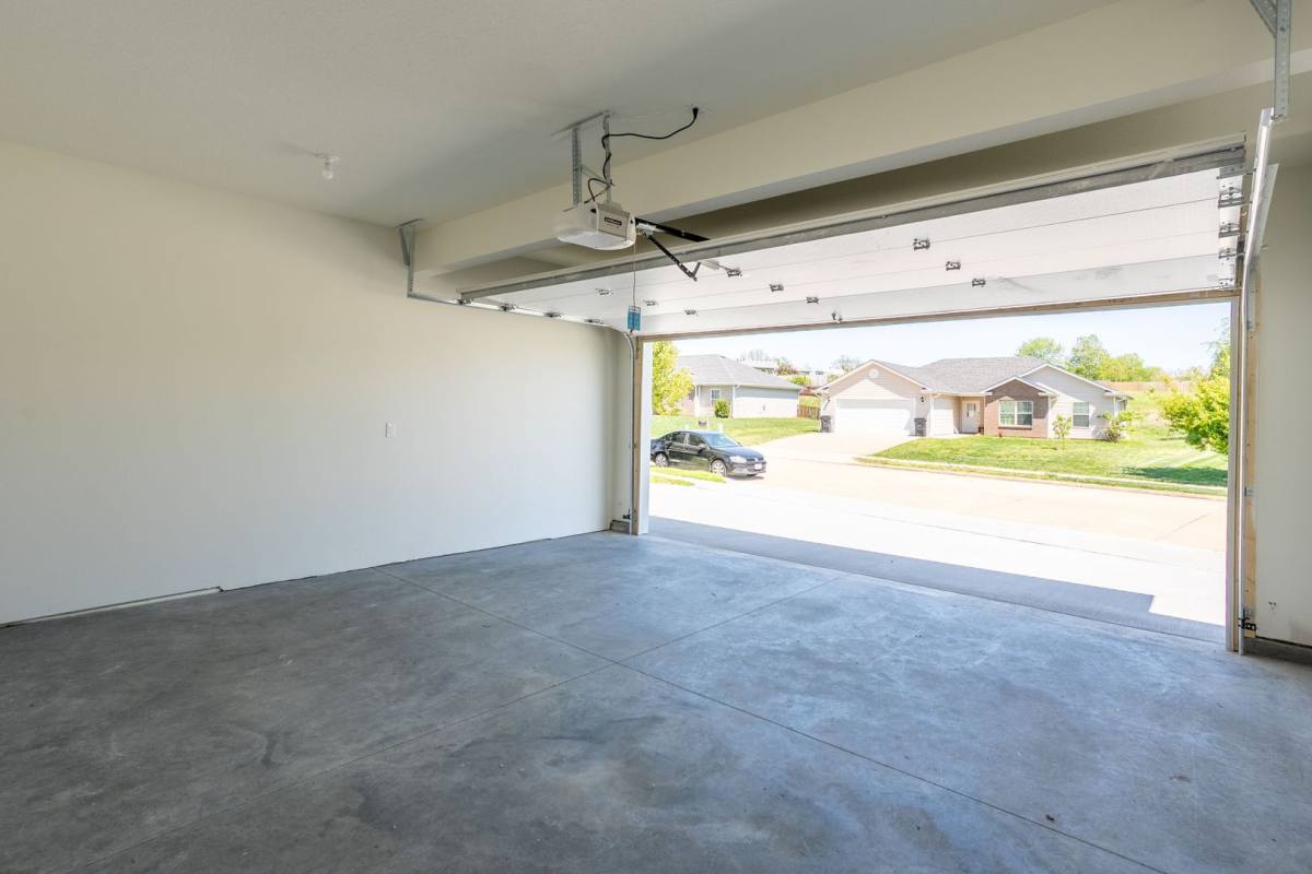 Apartment for rent at 4919-4921 Silver Mill Dr, Columbia, MO 65202