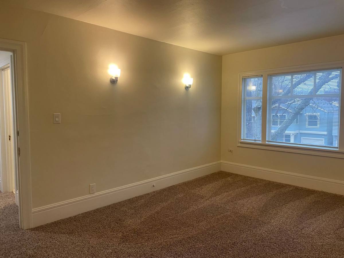 Apartment for rent at 817 27th St, Sacramento, CA 95816