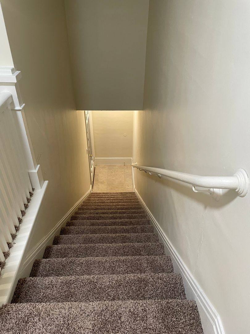 Apartment for rent at 817 27th St, Sacramento, CA 95816