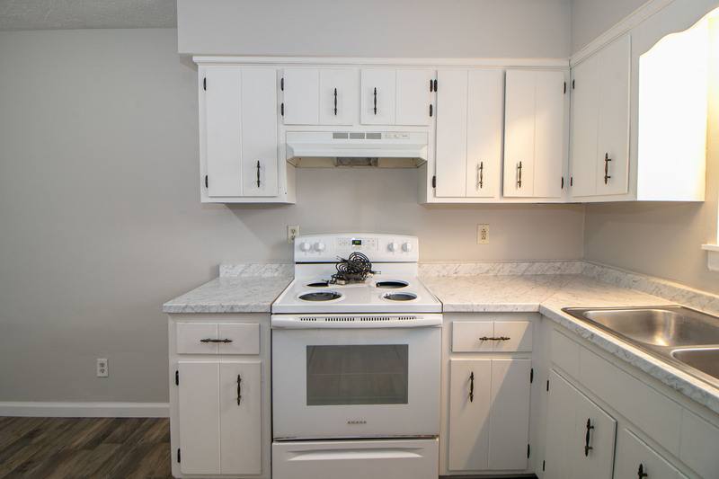 Apartment for rent at 404 -13 Thompsonville Lane, Oak Grove, KY 42262