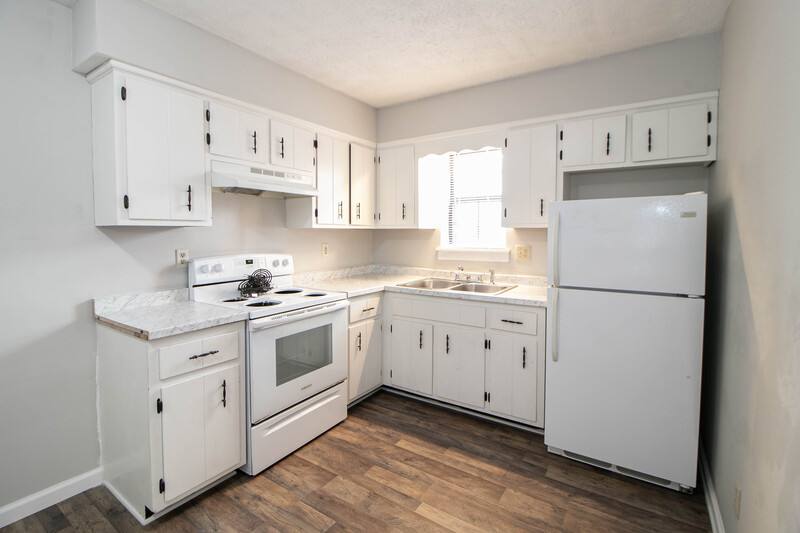 Apartment for rent at 404 -13 Thompsonville Lane, Oak Grove, KY 42262