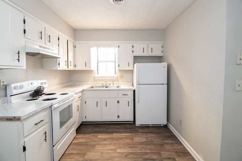 Apartment for rent at 404 -13 Thompsonville Lane, Oak Grove, KY 42262