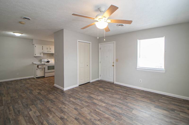 Apartment for rent at 404 -13 Thompsonville Lane, Oak Grove, KY 42262