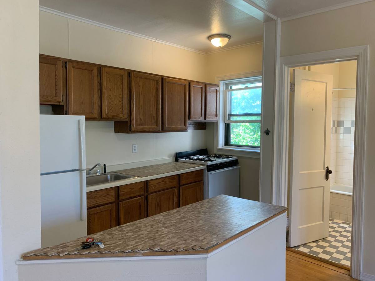 Apartment for rent at 719 E Knapp St, Milwaukee, WI 53202
