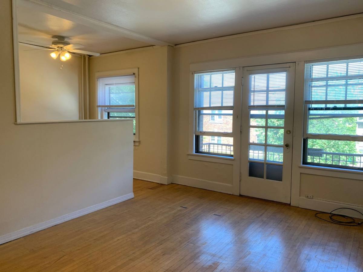 Apartment for rent at 719 E Knapp St, Milwaukee, WI 53202