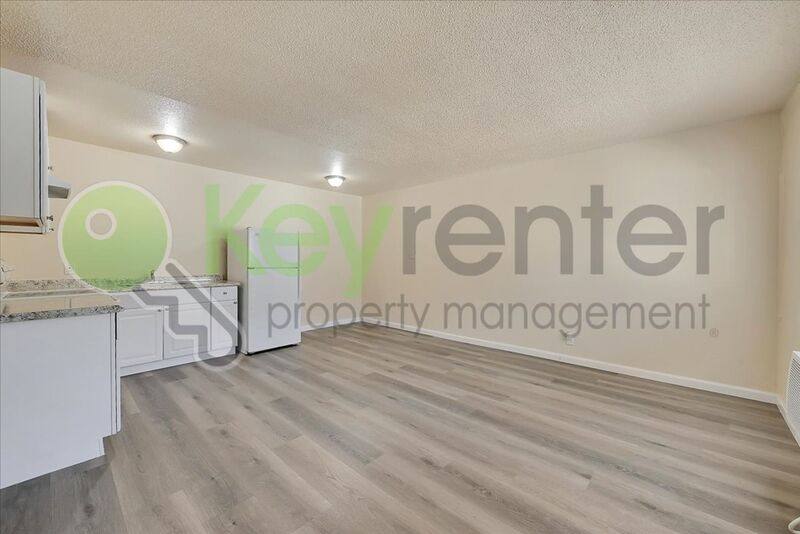 Apartment for rent at 1065 Santiago Ave #6, Sacramento, CA 95815