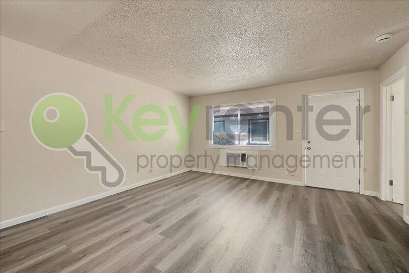 Apartment for rent at 1065 Santiago Ave #6, Sacramento, CA 95815