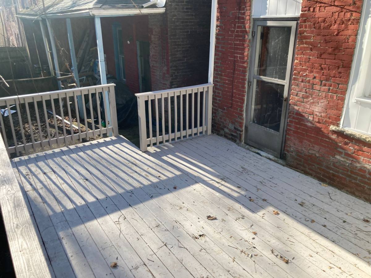 House for rent at 211 Southern Ave, Pittsburgh, PA 15211